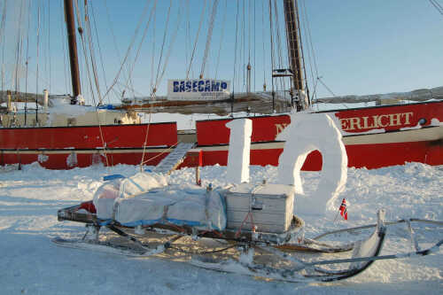 Nediset Basecamp Svalbard båt
